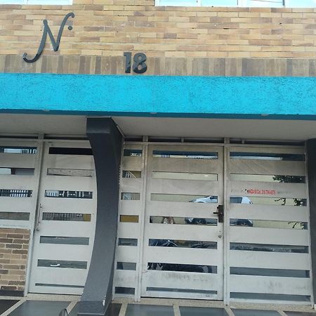 Отель Edificio Niza80 Ibague, Acceso Digital Cerca Parque Deportivo Экстерьер фото
