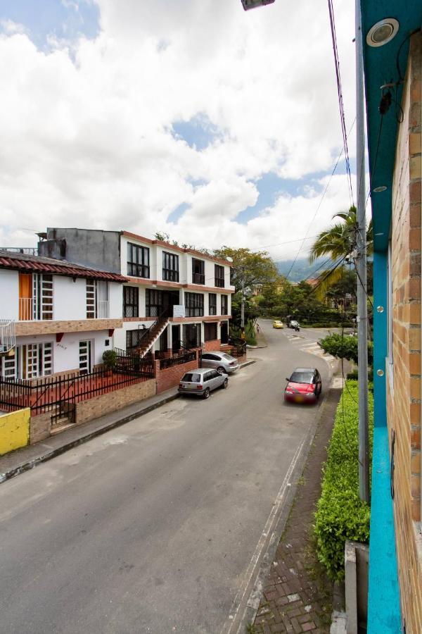 Отель Edificio Niza80 Ibague, Acceso Digital Cerca Parque Deportivo Экстерьер фото