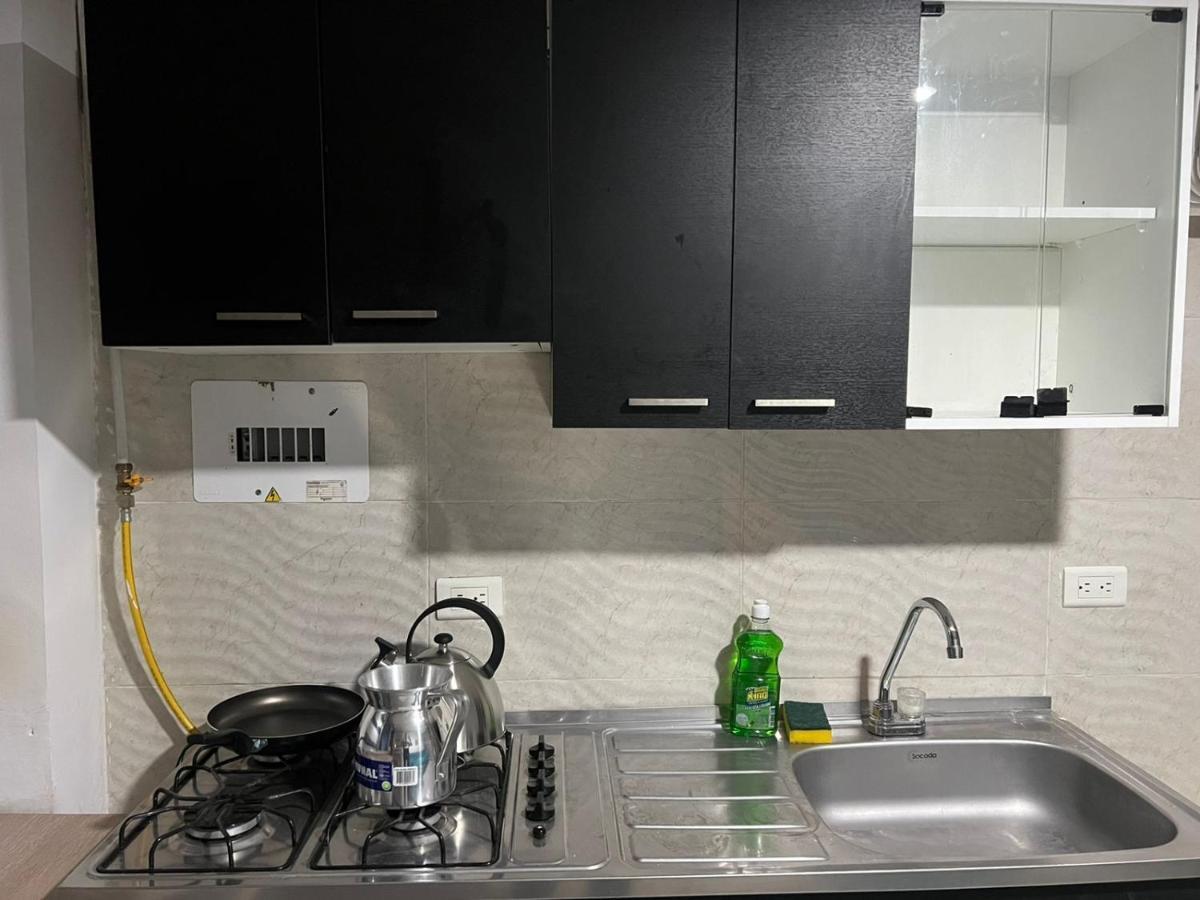 Отель Edificio Niza80 Ibague, Acceso Digital Cerca Parque Deportivo Экстерьер фото