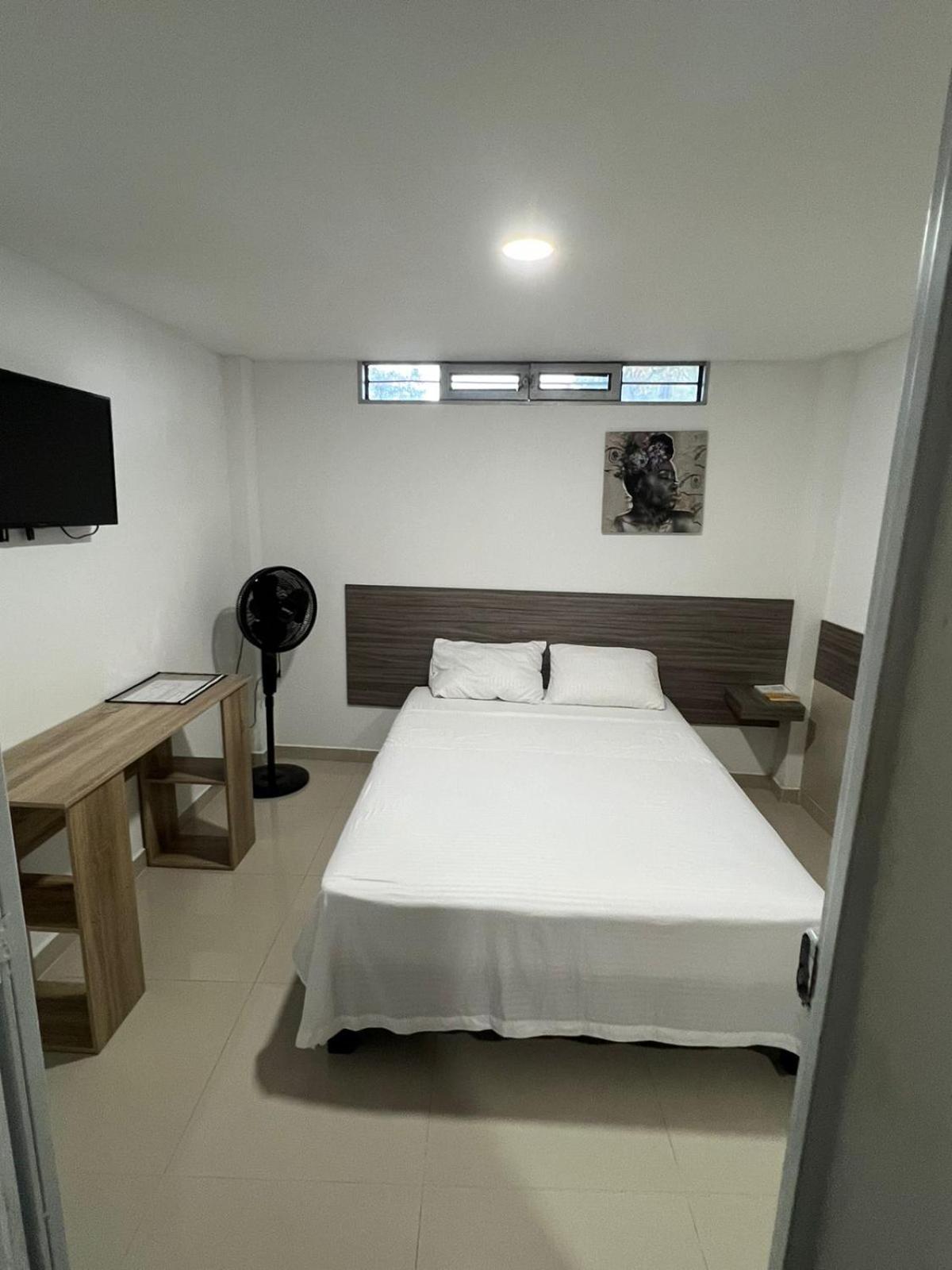 Отель Edificio Niza80 Ibague, Acceso Digital Cerca Parque Deportivo Экстерьер фото